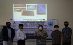 UMY Kenalkan Display Matrix P10 untuk Tingkatkan Peluang Kewirausahaan Siswa SMK