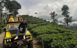 KABAR WISATA: Berpetualang Naik Jip Menaklukkan Pegunungan Menoreh
