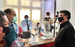 Menpan RB Meninjau Pelayanan Keimigrasian di Mall Pelayanan Publik (MPP) Kulonprogo