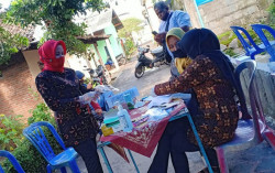 Calon Wakil Wali Kota Magelang Windarti Agustina Mencoblos dengan Protokol Kesehatan