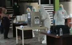Ada TPS Khusus di Asrama Haji Sleman, Semua Petugas Memakai Hazmat