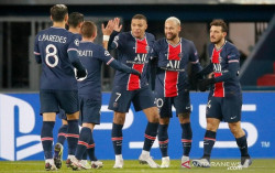 Permalukan Basaksehir 5-1, PSG Puncaki Klasemen Akhir Grup H