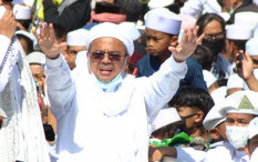 Jadi Tersangka, Rizieq Utus Pengacara Ambil Surat Panggilan di Polda