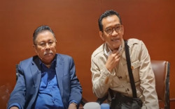 Program ILC di tvOne Dihentikan, Refly Harun Sebut Karni Ilyas Syok