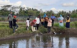 8.750 Kelompok Usaha Terima Bantuan Program Tenaga Kerja Mandiri JPS Covid-19