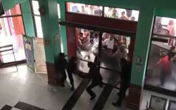 Ambil Paksa Jenazah Covid-19 di Rumah Sakit, 14 Orang Diamankan Polisi
