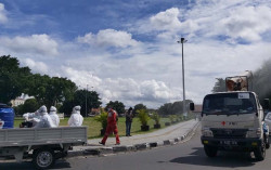 Sambut Tahun Baru di Masa Pandemi, PMI DIY Semprot Kawasan Tugu, Malioboro, Titik Nol dan Alun-Alun