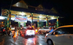 TPR Parangtritis Ditutup, Puluhan Wisatawan Dipaksa Putar Balik