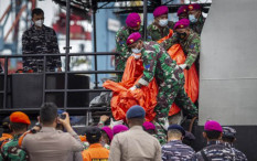 SJ 182 Jatuh, Luhut: Momentum Memperbaiki Pemeliharaan Pesawat