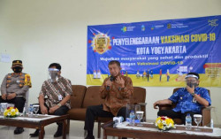 VAKSINASI PERDANA KOTA JOGJA: Titik Terang yang Tak Perlu Diperdebatkan
