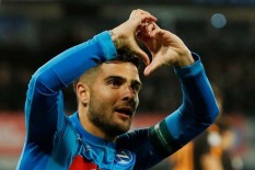 Gasak Fiorentina, Napoli Merangsek Dekati Milan & Inter