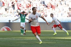 Tinggalkan Napoli, Arkadiusz Milik Resmi Berseragam Marseille