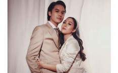 Petualangan Sherina dan Suami saat Pandemi, 3 Jam Mainan Puzzle Raksasa