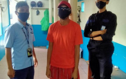 Ketahuan Mencuri Hand Sanitizer di Bus Mayasari, Pria Ini Mengaku Akan Gunakan untuk Obat