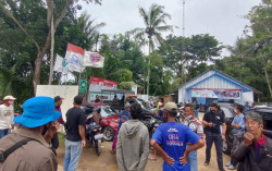 Ganti Rugi Tak Jelas, Petani Melon Kembali Datangi Pelaksana Proyek Pembangunan Rel Bandara YIA