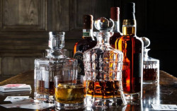 Sebotol Wiski Terjual Rp783 Juta dalam Lelang 