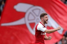 Arsenal Lepas Shkodran Mustafi ke Schalke 04