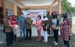 Kagama DIY Salurkan Bantuan untuk Pengungsi Merapi
