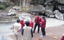 KKN UMY Bantu Kembangkan Wisata Sendang Pengilon Kulonprogo