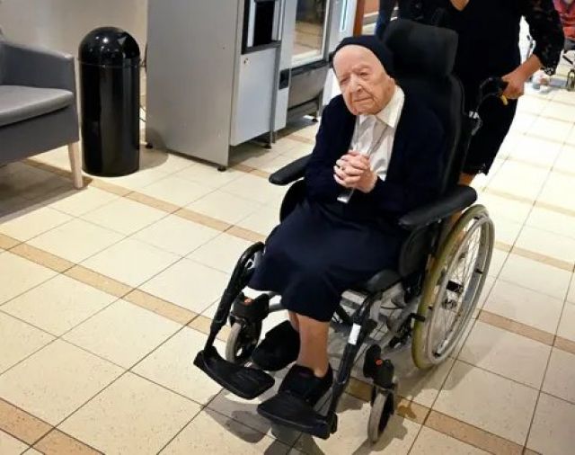 Orang Tertua di Eropa Berusia Lebih dari 100 Tahun Sembuh dari Covid-19
