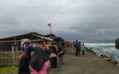 Libur Panjang Imlek, Pantai Glagah Dikunjungi Ratusan Wisatawan Setiap Harinya
