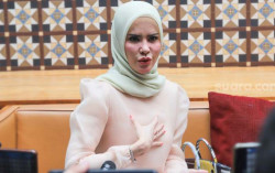 Pengalaman dengan Vicky Prasetyo Bikin Angel Lelga Kapok Buru-buru Nikah
