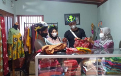 Serunya Wisata Sepeda di Jogja, Singgahi Kampung Abdi Dalem hingga Sentra Batik