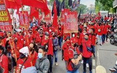 PP Turunan UU Cipta Kerja Keluar: Uang Pesangon Bisa 50 Persen dari Upah