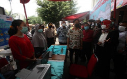 Begini Aktivitas Gibran di Hari Pertama Menjabat Wali Kota Solo