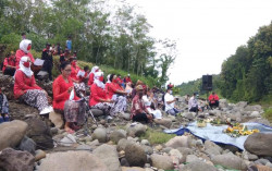Tak Ingin Sungai Progo Datangkan Bencana, Warga Gelar Doa Lintas Iman