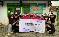 KKN UMY Tingkatkan Kesejahteraan Lansia Kusuma Banyuraden Gamping