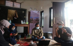 UMY Bantu UMKM Sabun Cupa-Cupi dan Kembar Snack Berkembang Makin Pesat