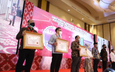 Membanggakan, DPMPT Kulonprogo Raih Predikat Pelayanan Prima