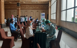 Pemkab Sleman Gelar Vaksinasi Massal, Prokes Tetap Utama
