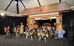 8 Desa Budaya Tampil dalam Selasa Wagen