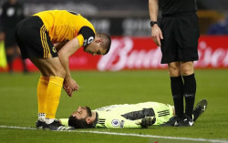 Kiper Wolverhampton Rui Patricio Alami Benturan, Klopp Doakan Cepat Sembuh