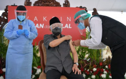 Wapres Ma'ruf Amin Tegaskan Suntikan Vaksin Covid-19 Tak Batalkan Puasa