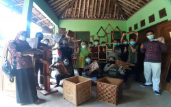Keren! Limbah Kayu di Bantul Diolah Jadi Produk Bermutu