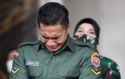 Resmi Berjenis Kelamin Pria dan Ganti Nama, Aprilia Manganang Menangis