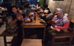 Heboh, Aldebaran Ikatan Cinta Buka Warung Burjo di Sleman, Langsung Diserbu Ibu-Ibu