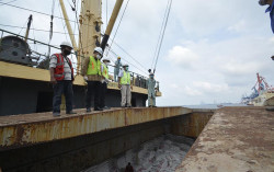 Amankan Pasokan Lebaran, 75.000 Ton Gula Kristal Putih Diimpor