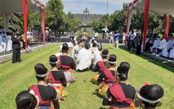 Tradisi Golong Gilig Ajak Semua Elemen Bersatu dalam Pembangunan di Borobudur