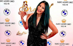 Lagu Duet Anggun dengan Pavarotti Terima Penghargaan Musik Rusia