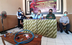 Razia di Rutan Bantul, Petugas Temukan Tali dan Gambar Wanita