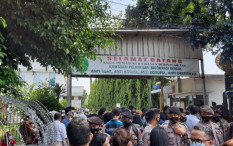 Sidang Lanjutan Rizieq Dijaga Ketat, Warga Tertahan di Depan PN Jaktim