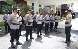 Polres Kulonprogo Kerahkan Ratusan Personel untuk Operasi Prokes