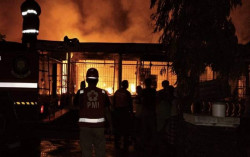 Rumah & Toko Terbakar, Uang Rp40 Juta Jadi Abu, Innova Tinggal Kerangka