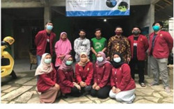 Dosen Teknik Elektro UMY Beri Pelatihan Pemasaran Budi Daya Ikan Air Tawar & Guppy