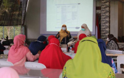 PKM UMY Kuatkan Kapasitas Komunikasi Interpersonal Ibu sebagai Sahabat Remaja