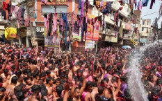 Serangan Lanjutan Covid-19 di India Menyasar Kaum Muda dan Anak-anak